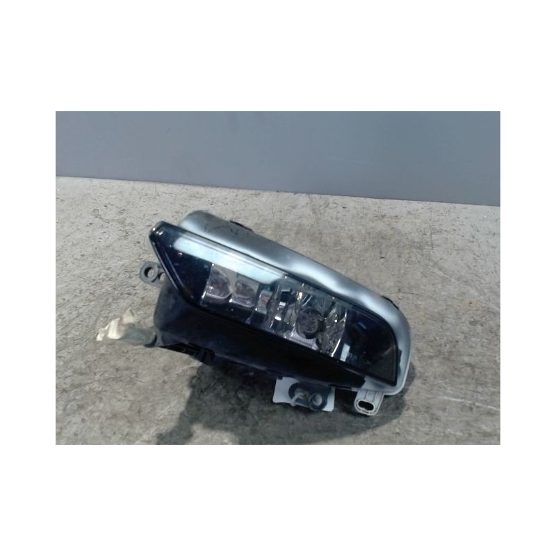 PHARE ANTIBROUILLARD AVANT GAUCHE AUDI A3 2003-