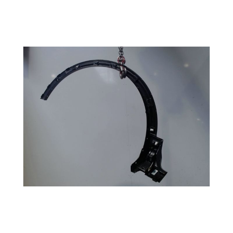 ELARGISSEUR AILE AVANT DROIT FORD KUGA