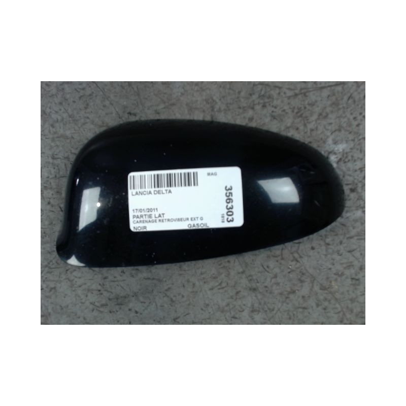 CARENAGE RETROVISEUR EXTERIEUR GAUCHE LANCIA DELTA