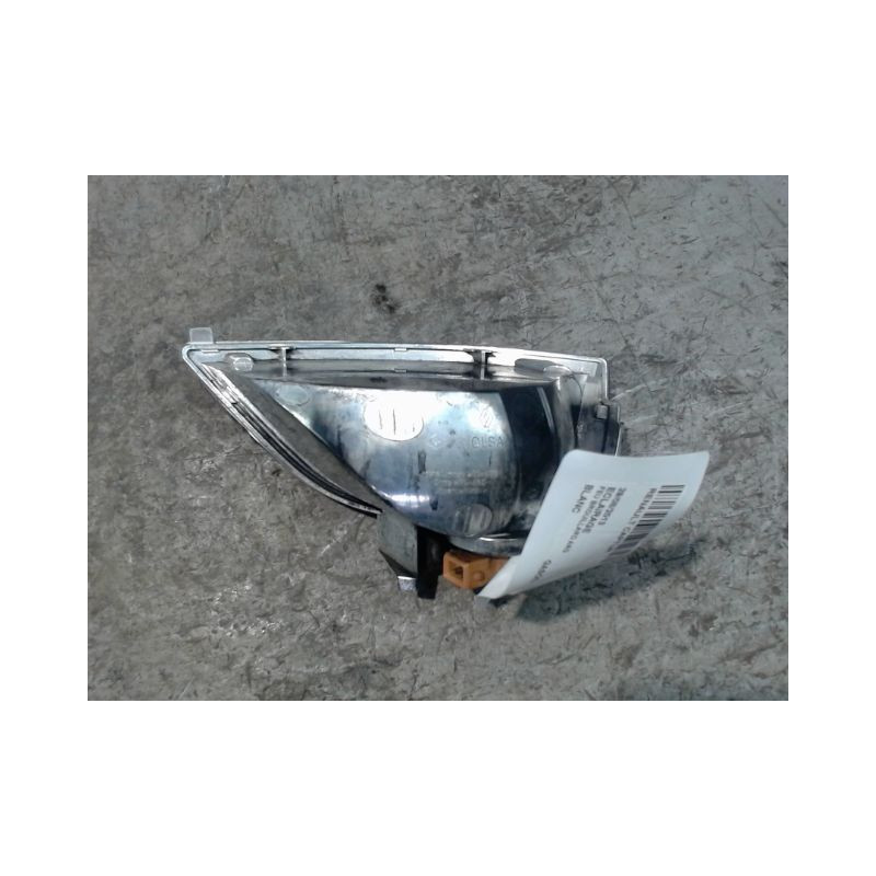 FEU BROUILLARD ARRIERE GAUCHE RENAULT CAPTUR