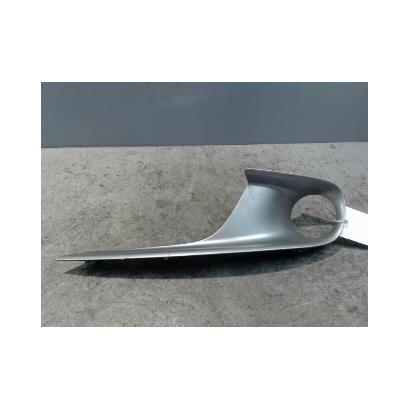 OBTURATEUR PHARE ADDITIONNEL PARE-CHOC AVG RENAULT MEGANE III 2008-