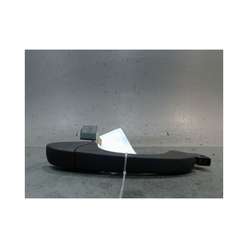 POIGNEE EXTERIEURE PORTE AVANT DROIT DODGE CALIBER