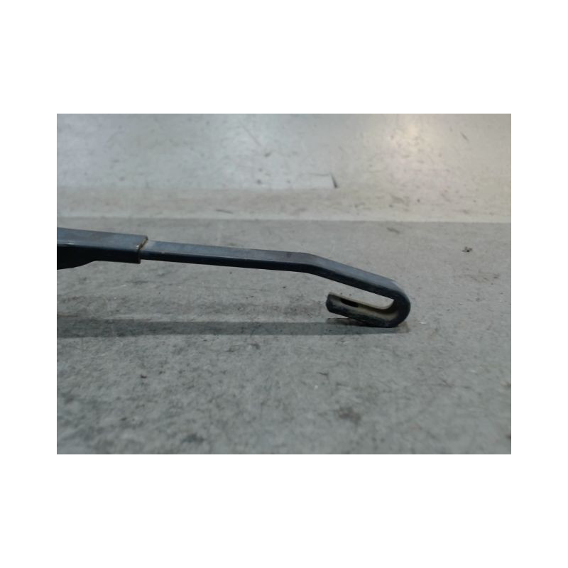 BRAS ESSUIE-GLACE ARRIERE DODGE CALIBER