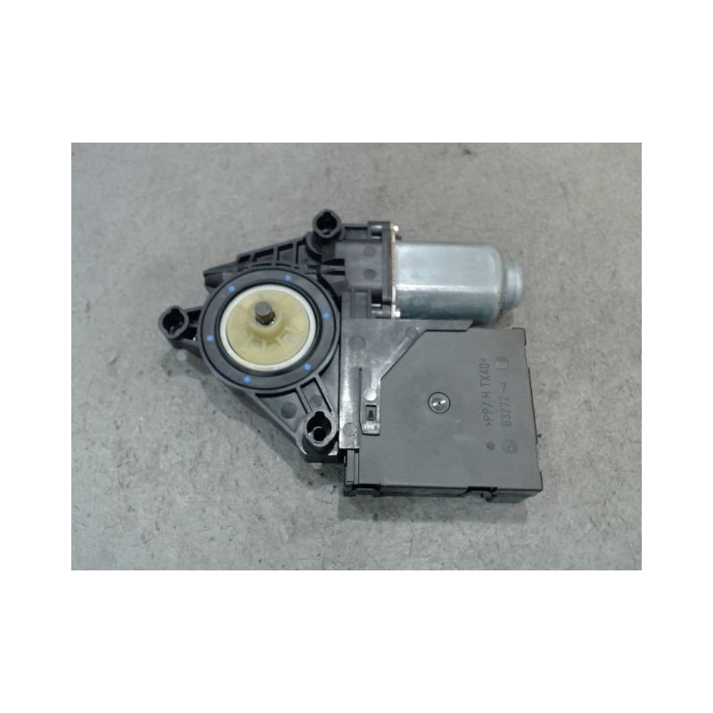 MODULE DE LEVE-GLACE AVG VOLKSWAGEN GOLF