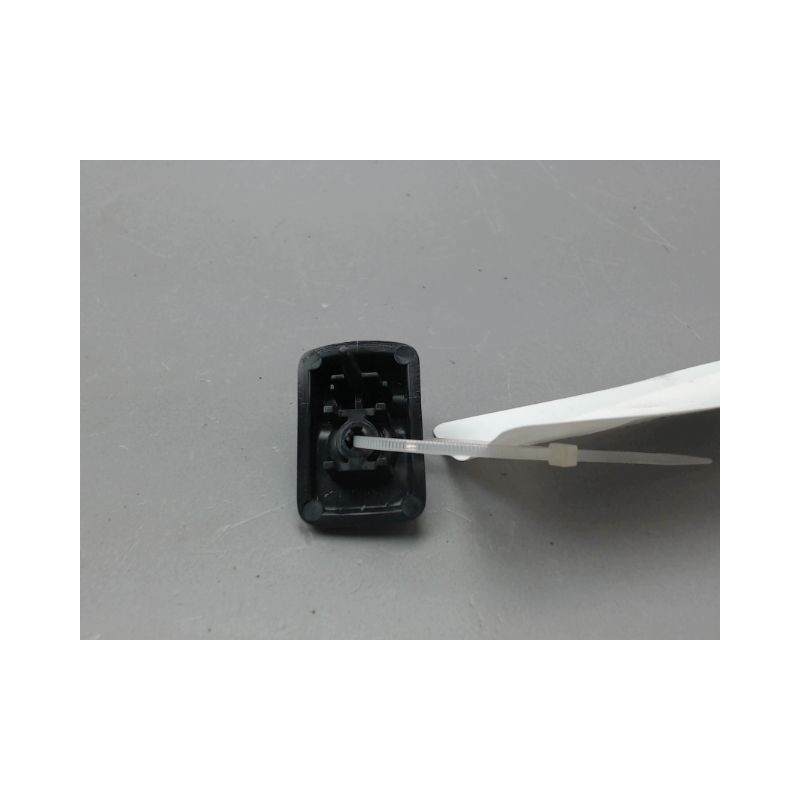 CROCHET FIXATION PARE SOLEIL D FORD COUPE