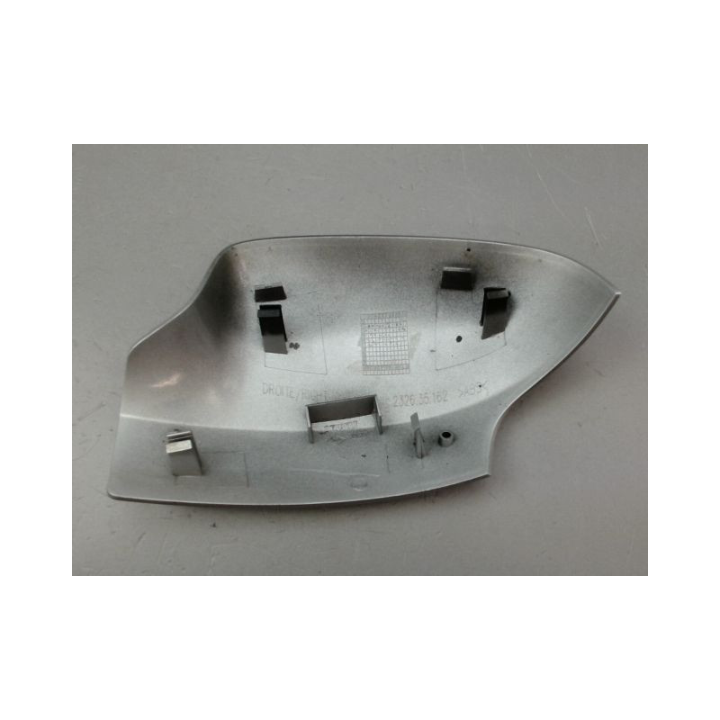 CARENAGE RETROVISEUR EXTERIEUR DROIT DACIA LOGAN