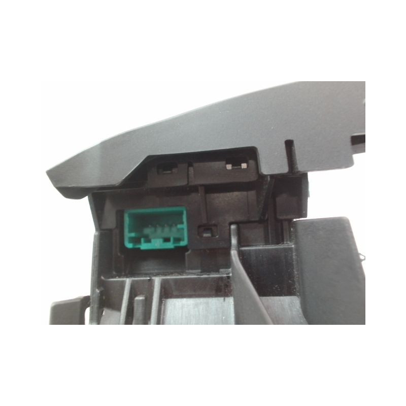 COMMANDES VOLANT DROIT FORD KUGA