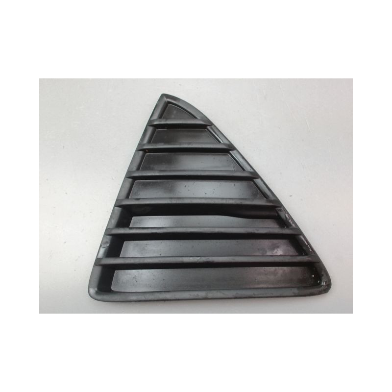 GRILLE VENTILATION PARE-CHOC AVG FORD FOCUS BREAK 2005-