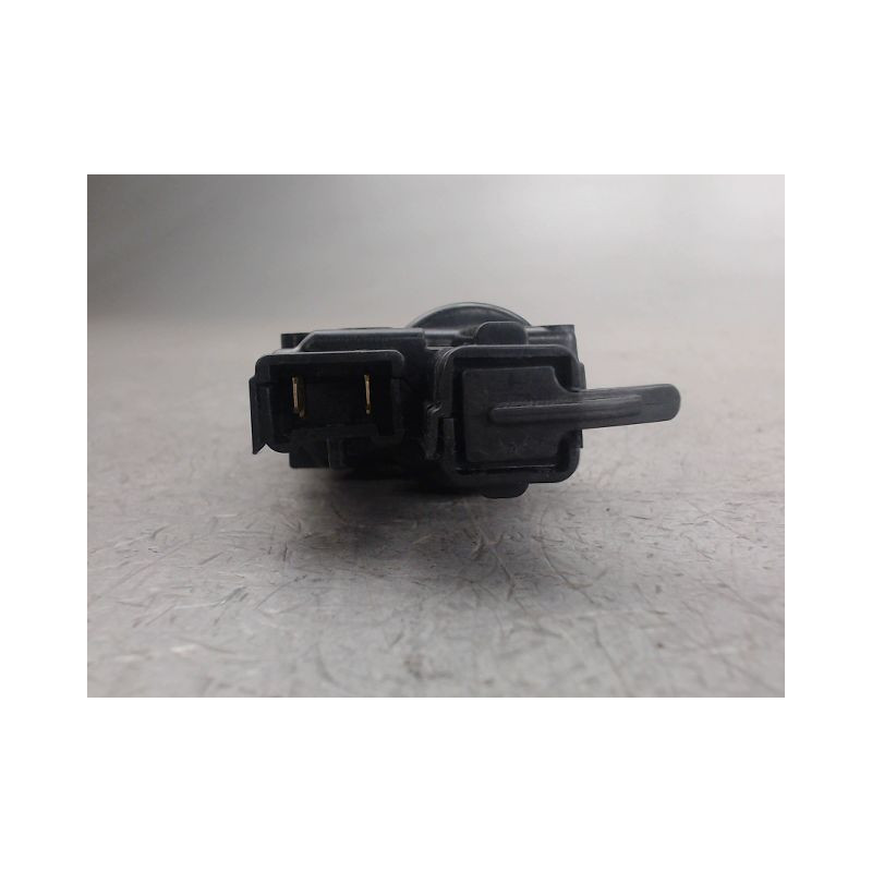 ACTIONNEUR TRAPPE CARBURANT RENAULT MEGANE