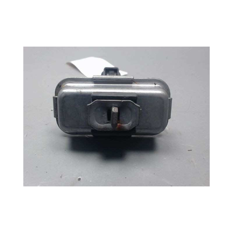 TIRANT PORTE AVANT GAUCHE PEUGEOT 208