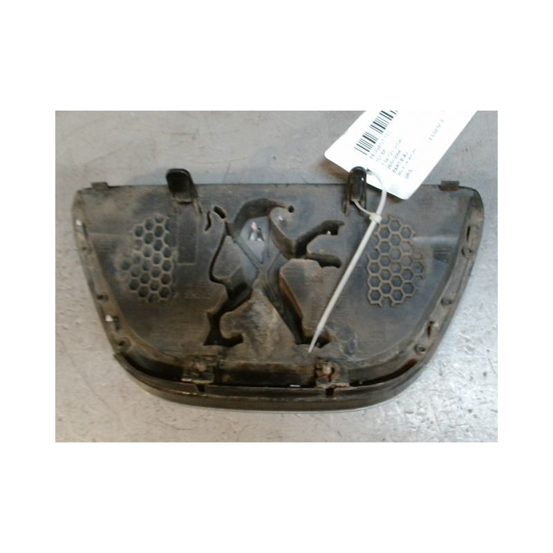 SIGLE CALANDRE PEUGEOT 107 5P