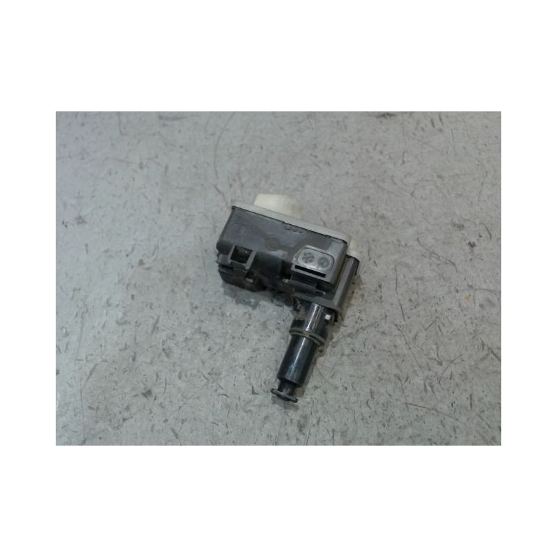 ACTIONNEUR TRAPPE CARBURANT RENAULT CLIO