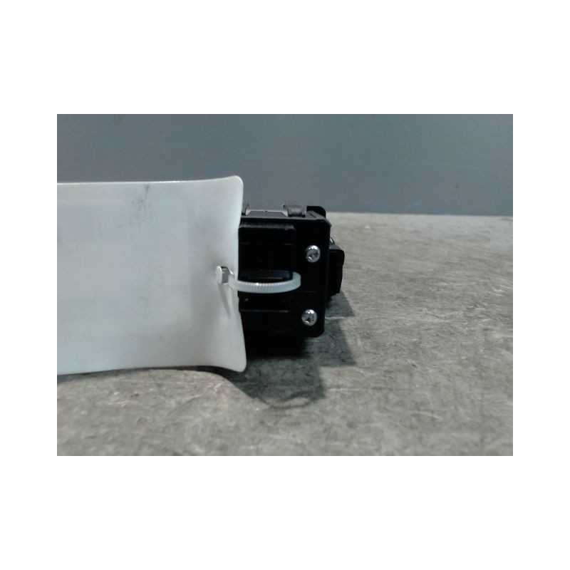 INTERIEUR COMMANDE FREIN A MAIN DS DS4