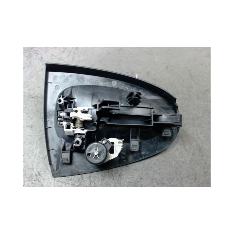 POIGNEE EXTERIEURE PORTE AVANT GAUCHE SMART FORTWO COUPE 2007-