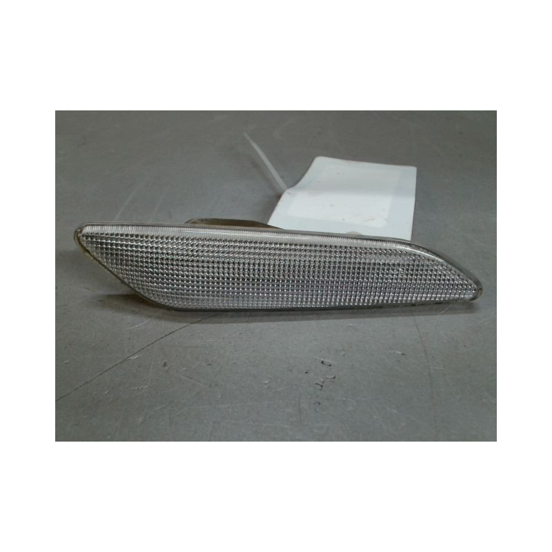 REPETITEUR AILE GAUCHE FIAT TIPO