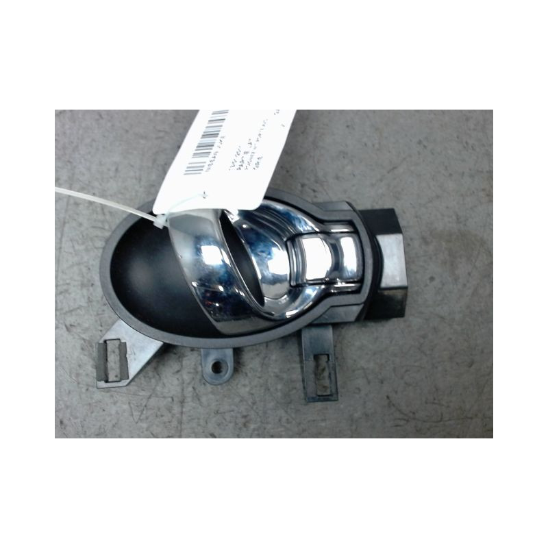 POIGNEE INTERIEURE PORTE AVANT DROIT NISSAN JUKE