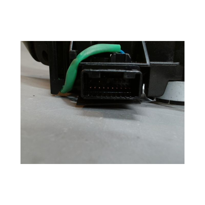 COMMANDE CLIGNOTANT LEXUS CT200H