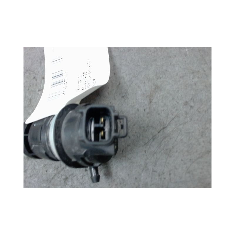 POMPE LAVE-GLACE AVANT LEXUS CT200H