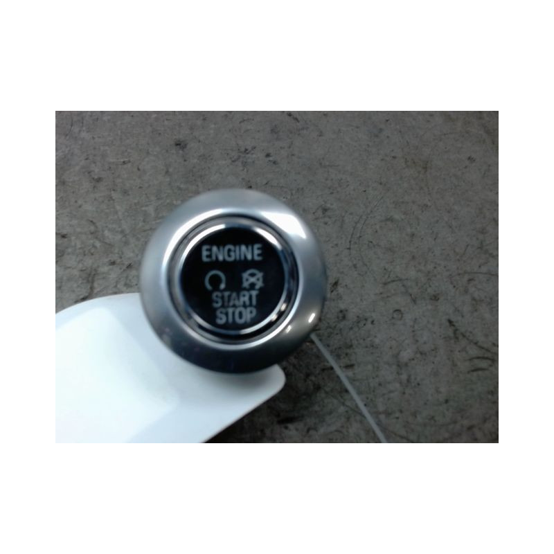 BOUTON DE DEMARRAGE FORD KUGA