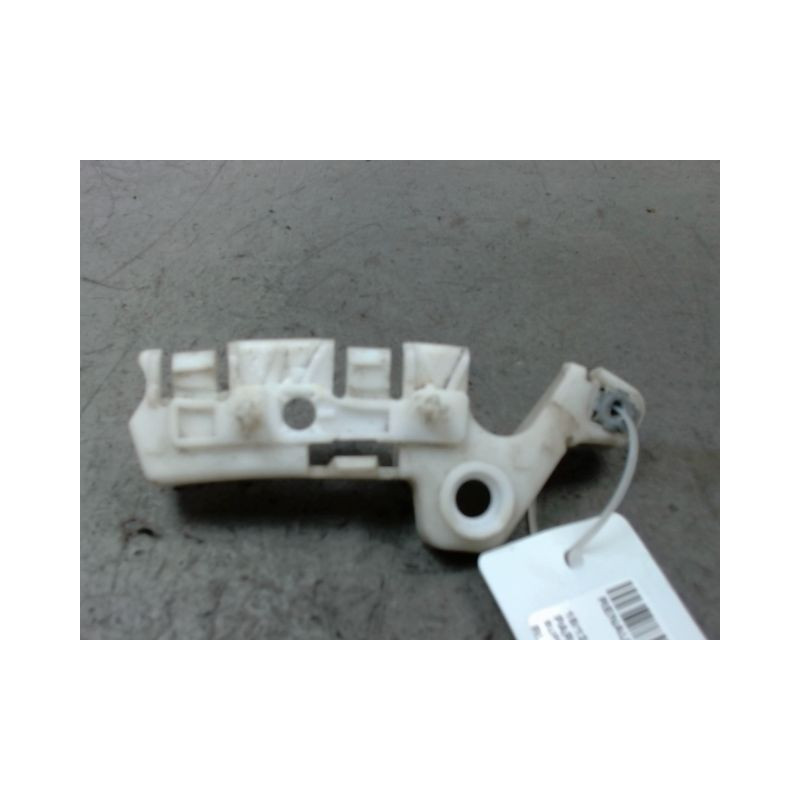 SUPPORT PARE-CHOC AVD RENAULT MEGANE