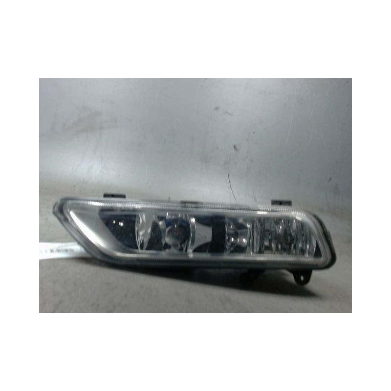 PHARE ANTIBROUILLARD AVANT GAUCHE VOLKSWAGEN PASSAT