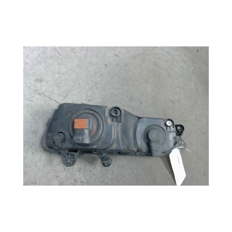 PHARE ANTIBROUILLARD AVANT GAUCHE VOLKSWAGEN PASSAT