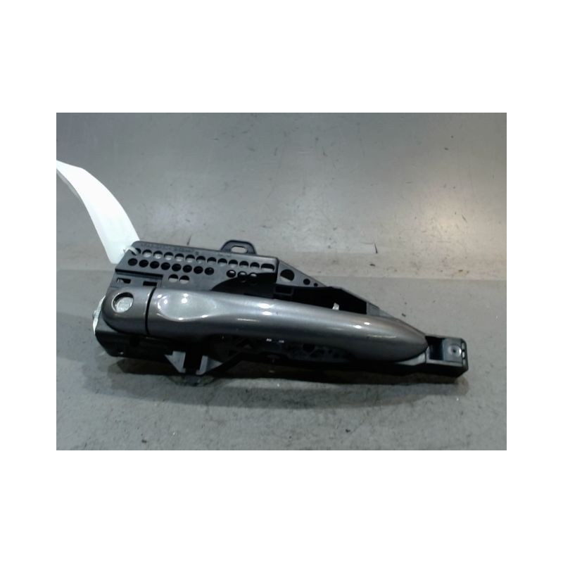 POIGNEE EXTERIEURE PORTE AVANT GAUCHE RENAULT CAPTUR