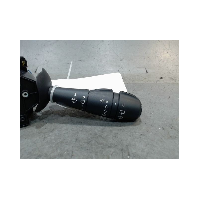 COMMANDE ESSUIE GLACE RENAULT CAPTUR