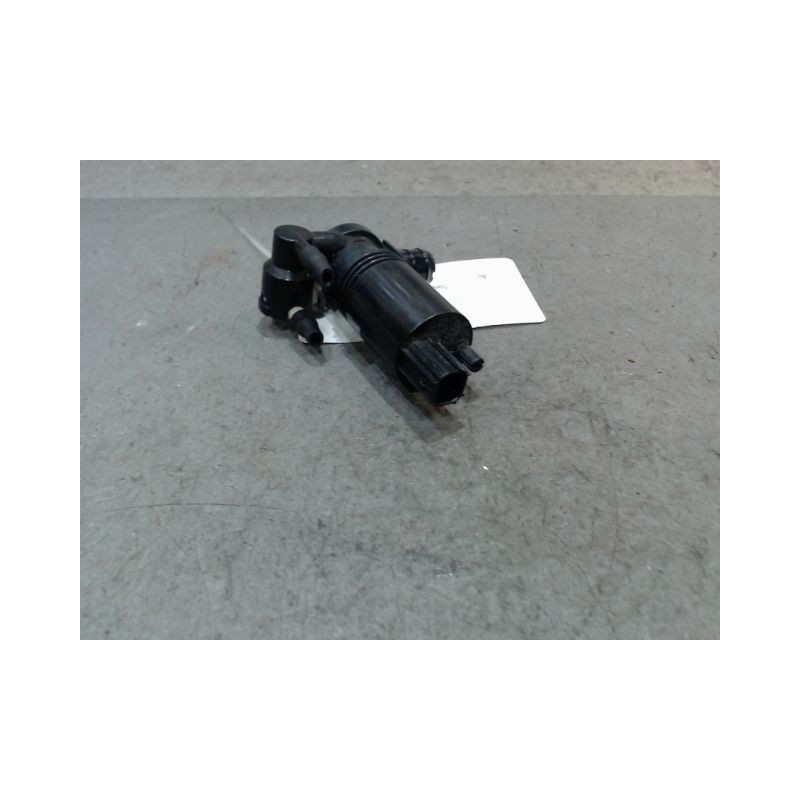POMPE LAVE-GLACE AVANT FORD FIESTA