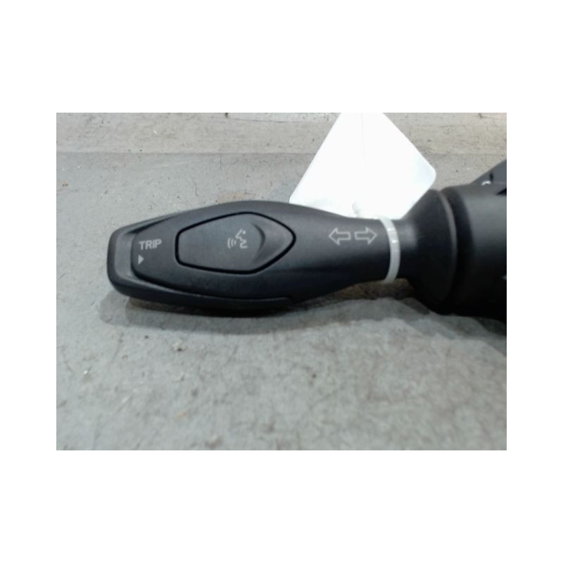 COMMANDE CLIGNOTANT FORD FIESTA