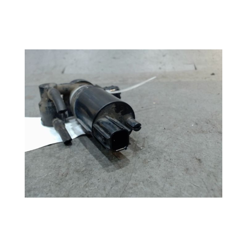 POMPE LAVE-GLACE AVANT FORD FIESTA