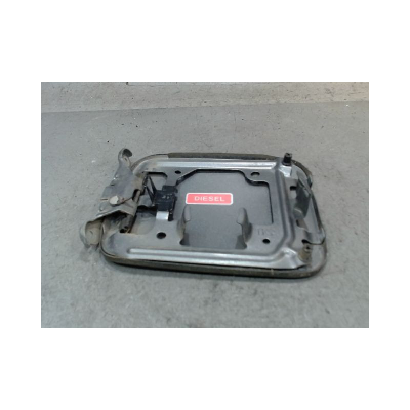 VOLET DE TRAPPE CARBURANT NISSAN JUKE