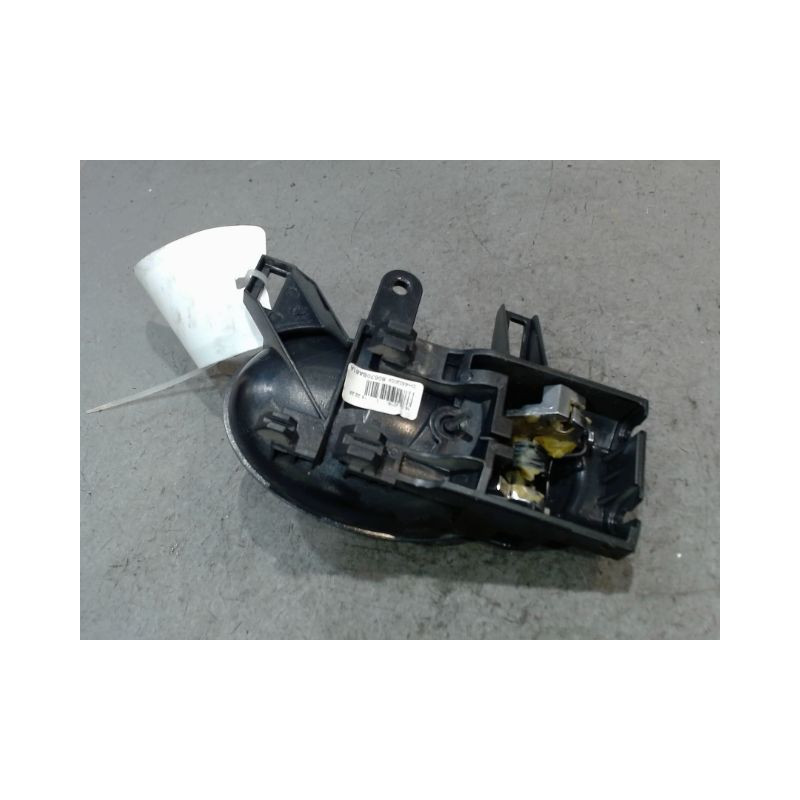 POIGNEE INTERIEURE PORTE AVANT DROIT NISSAN JUKE