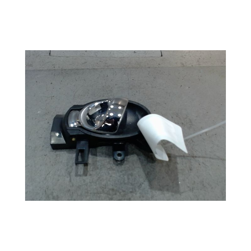 POIGNEE INTERIEURE PORTE AVANT GAUCHE NISSAN JUKE