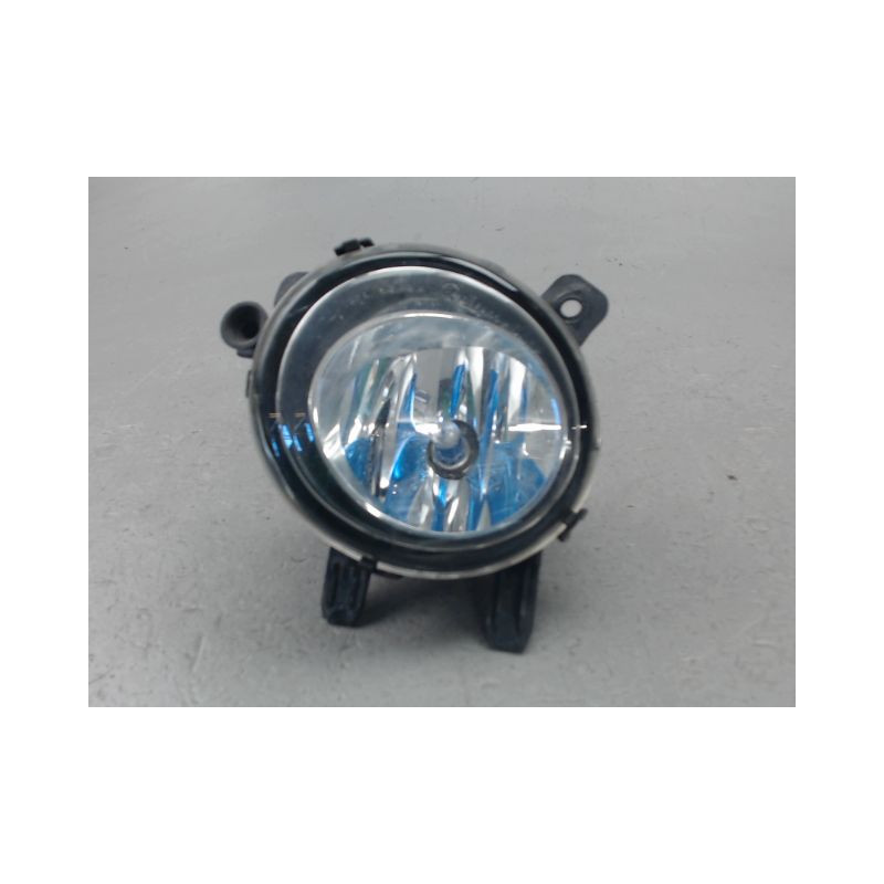 PHARE ANTIBROUILLARD AVANT GAUCHE B.M.W. SERIE 1