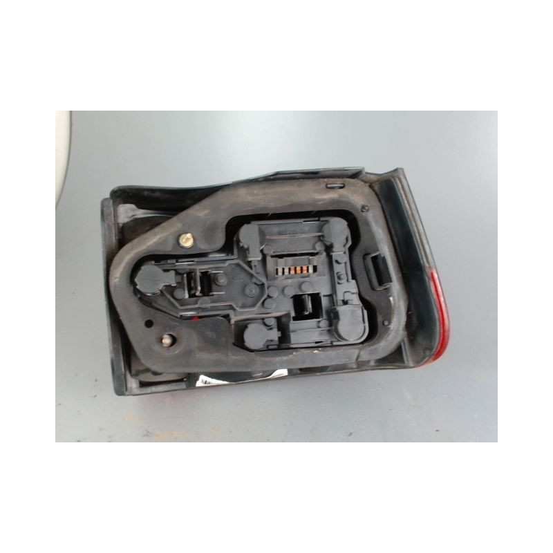 FEU ARRIERE GAUCHE  SEAT IBIZA 2 PHASE 2 GASOIL