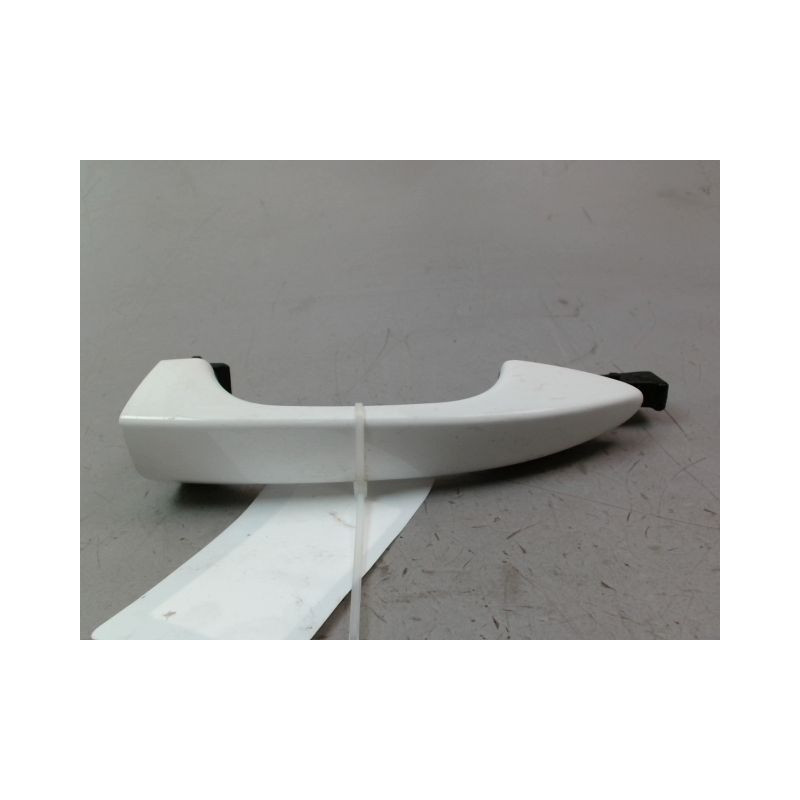 POIGNEE EXTERIEURE PORTE ARRIERE DROIT HYUNDAI I20