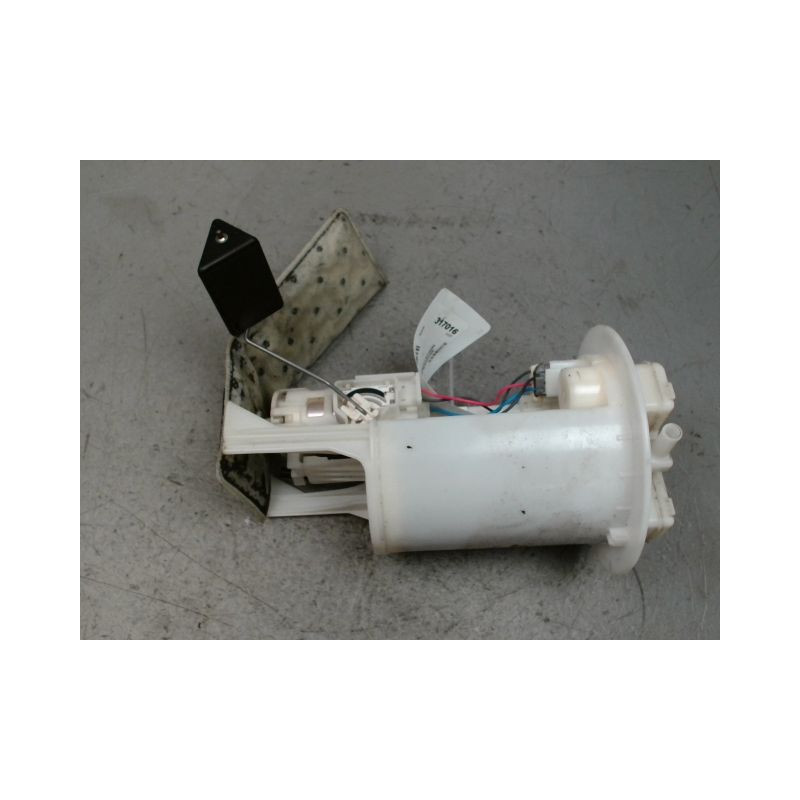 POMPE CARBURANT IMMERGEE TOYOTA YARIS