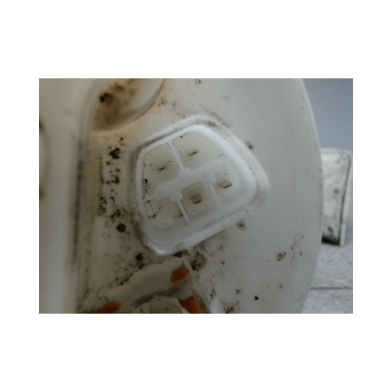 POMPE CARBURANT IMMERGEE TOYOTA YARIS
