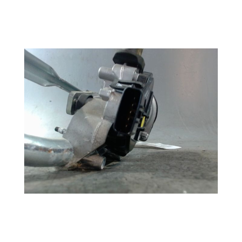 MECANISME ESSUIE-GLACE AVANT RENAULT CLIO IV