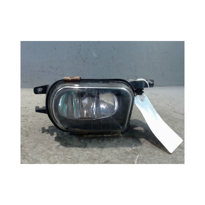 PHARE ANTIBROUILLARD AVANT DROIT MERCEDES CLASSE C 2004-