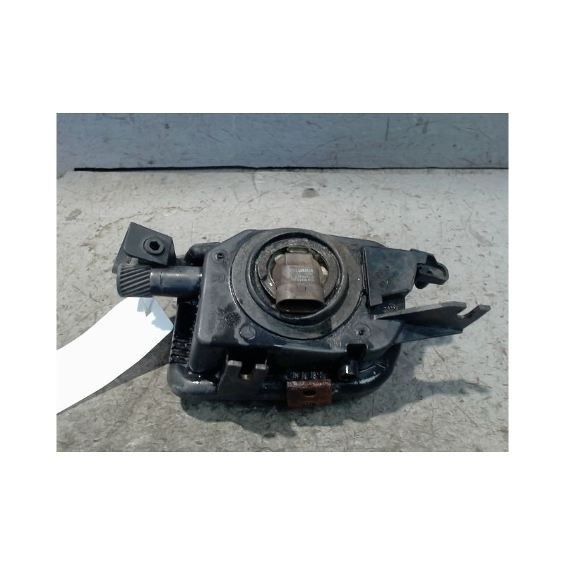 PHARE ANTIBROUILLARD AVANT DROIT MERCEDES CLASSE C 2004-