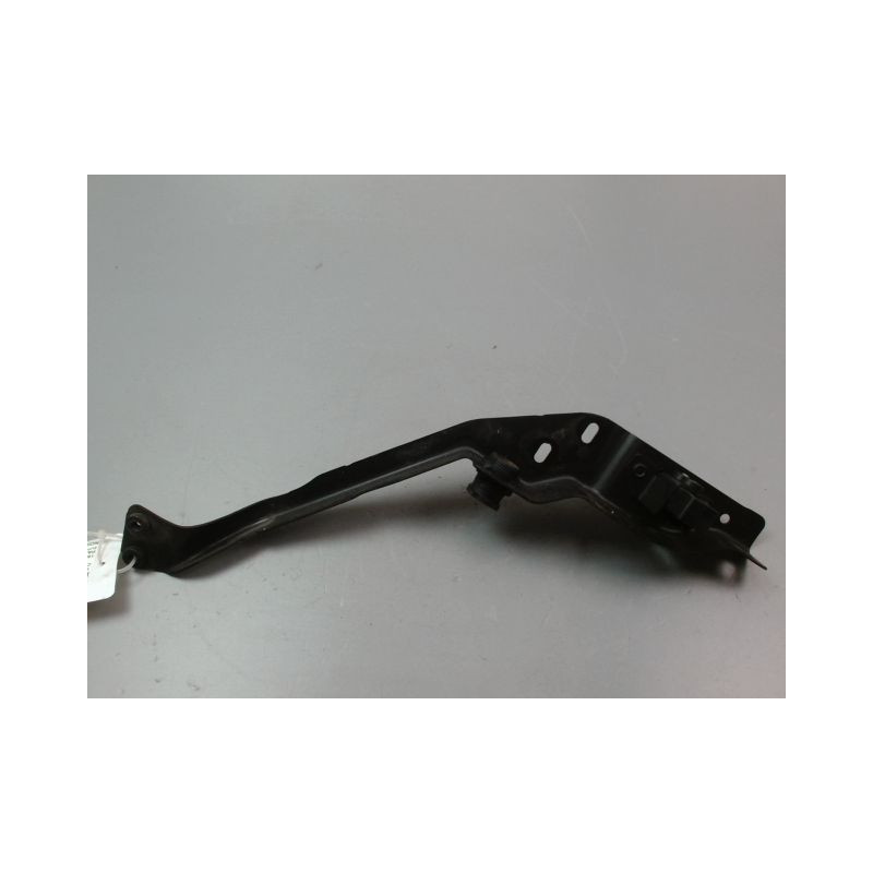 SUPPORT PARE-CHOC AVG MERCEDES CLASSE C 2007-