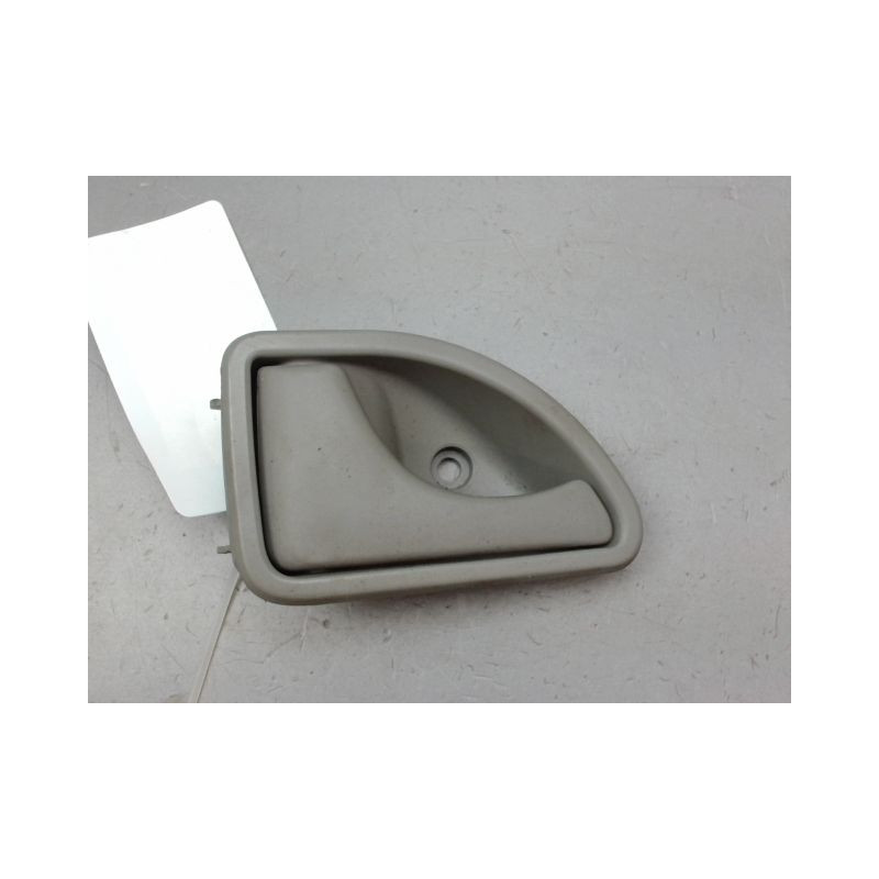 POIGNEE INTERIEURE PORTE AVANT GAUCHE RENAULT KANGOO BREAK I Phase 2 2003-2007