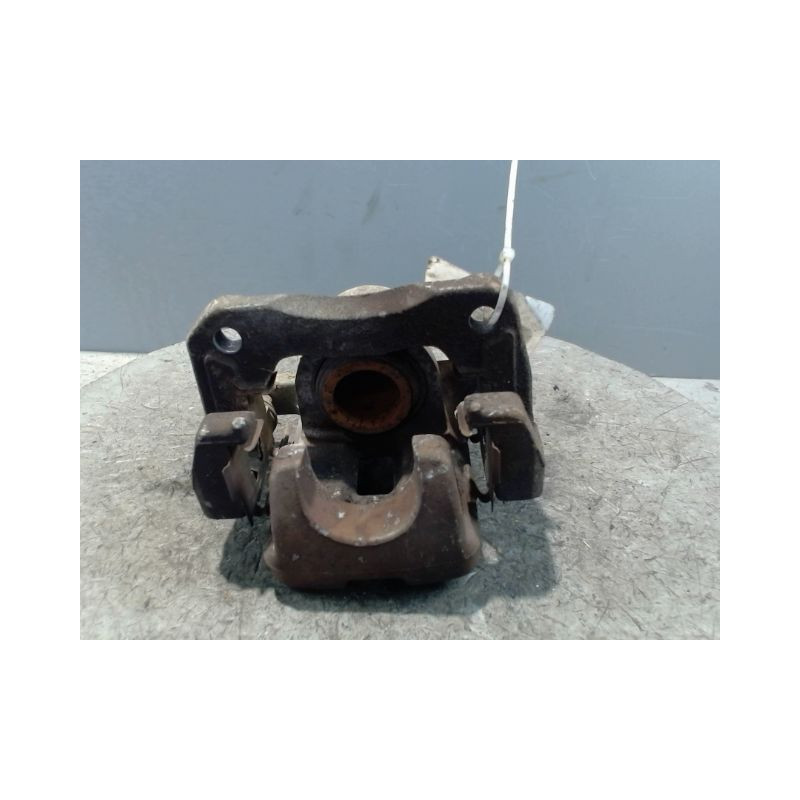 ETRIER DE FREIN ARRIERE DROIT TOYOTA RAV4 2006