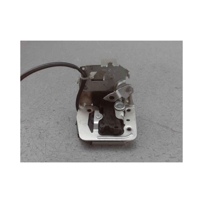 SERRURE PORTE COULISSANTE DROIT RENAULT MASTER