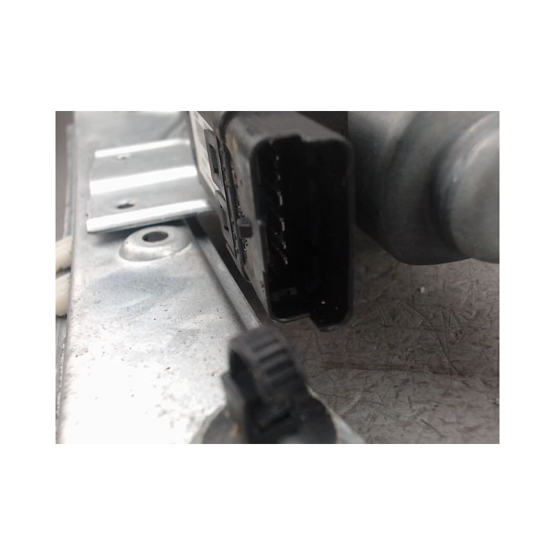 MECANISME LEVE-GLACE AVANT DROIT RENAULT CLIO