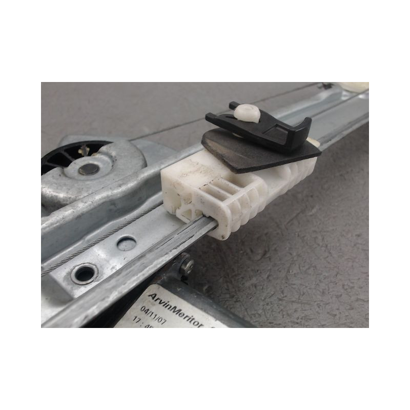MECANISME LEVE-GLACE ARRIERE GAUCHE RENAULT CLIO