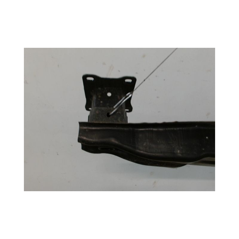 RENFORT PARE-CHOC ARRIERE  VOLKSWAGEN GOLF