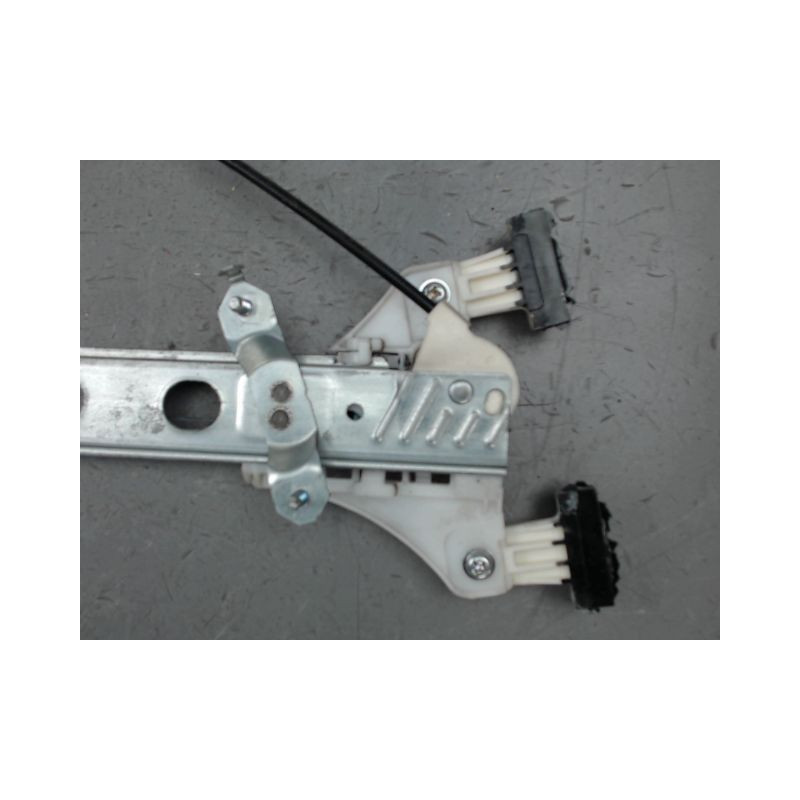 MECANISME LEVE-GLACE AVANT DROIT SUZUKI SWIFT